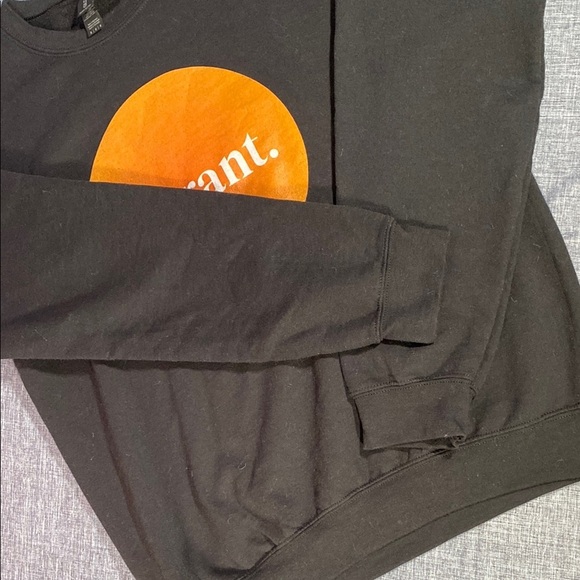 Gildan Black Heavy Blend Sweatshirt “Vibrant.” Graphic Crewneck Pullover M - Picture 7 of 7